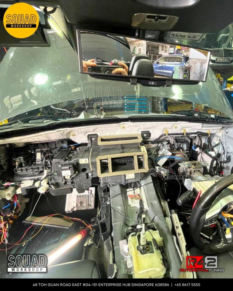 Mazda MX-5 condenser leak test during AC flushing