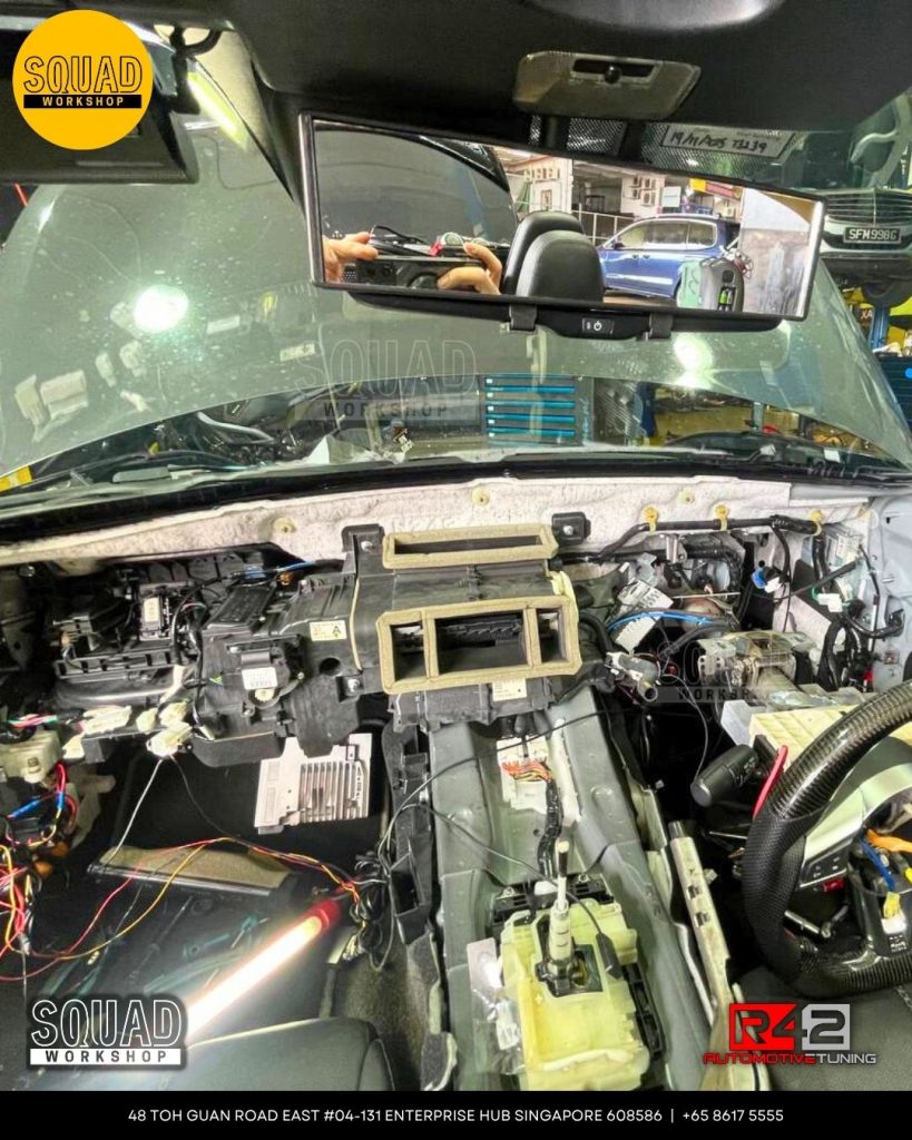 Mazda MX-5 condenser leak test during AC flushing