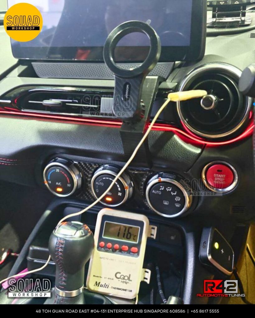 Mazda MX-5 condenser leak test during AC flushing